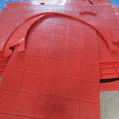 Czerwony mat antypoślizgowy typu ZP Rotary Atble 30mm Plastic Non Slip Mat For Drilling Rig